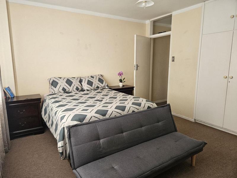 2 Bedroom Property for Sale in Wynberg Upper Western Cape